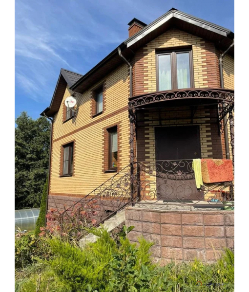 Земельный участок 1395 м2 с домом 249 м2