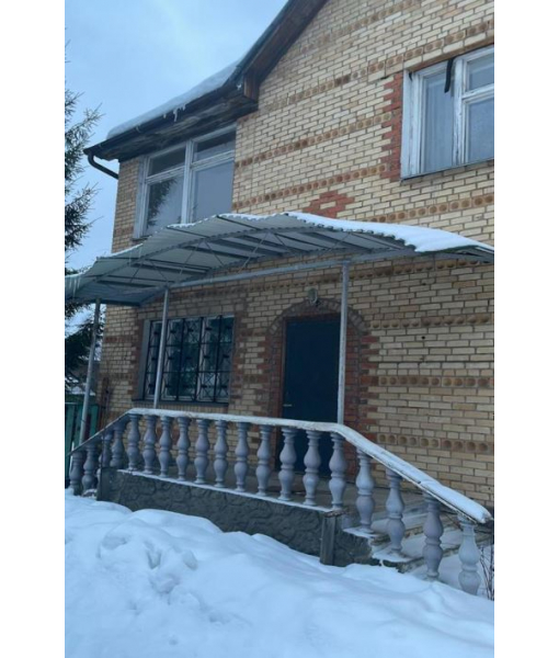 Дом 240 м2; Земельный участок 1000 м2